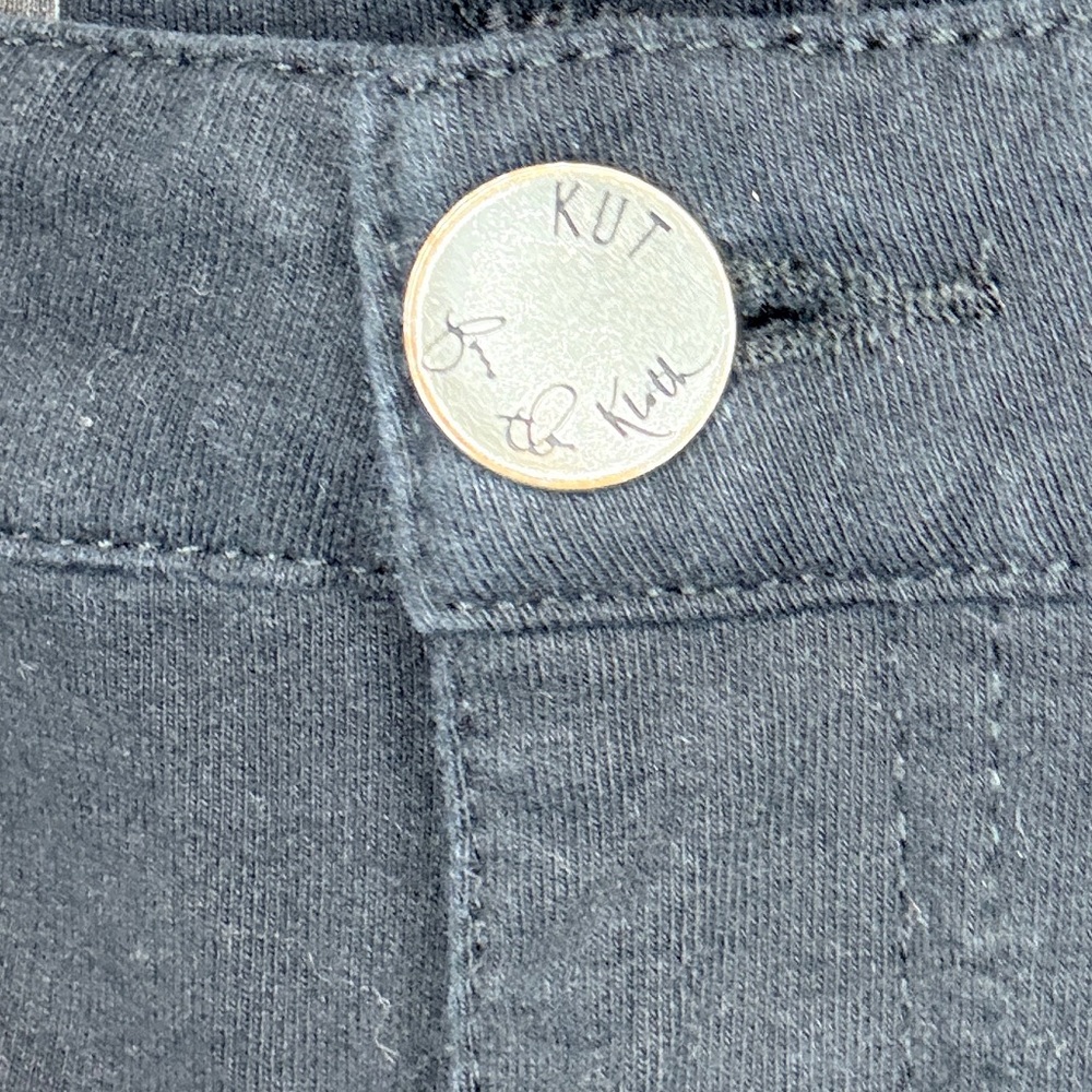Kut from the Kloth Jennifer Ultra Skinny Dark Wash Denim size 8 - Picture 4 of 7